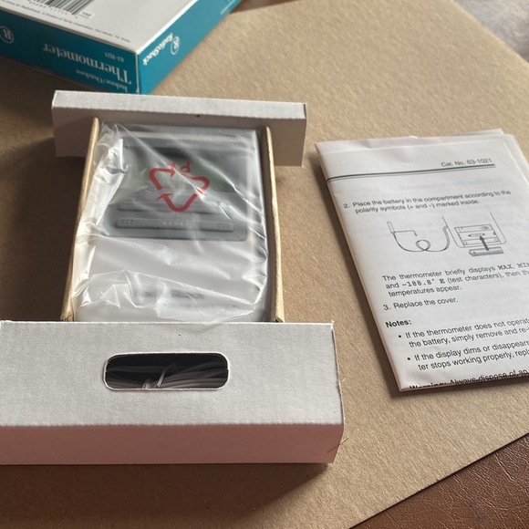 New in box indoor and outdoor thermometer. - Picture 3 of 6